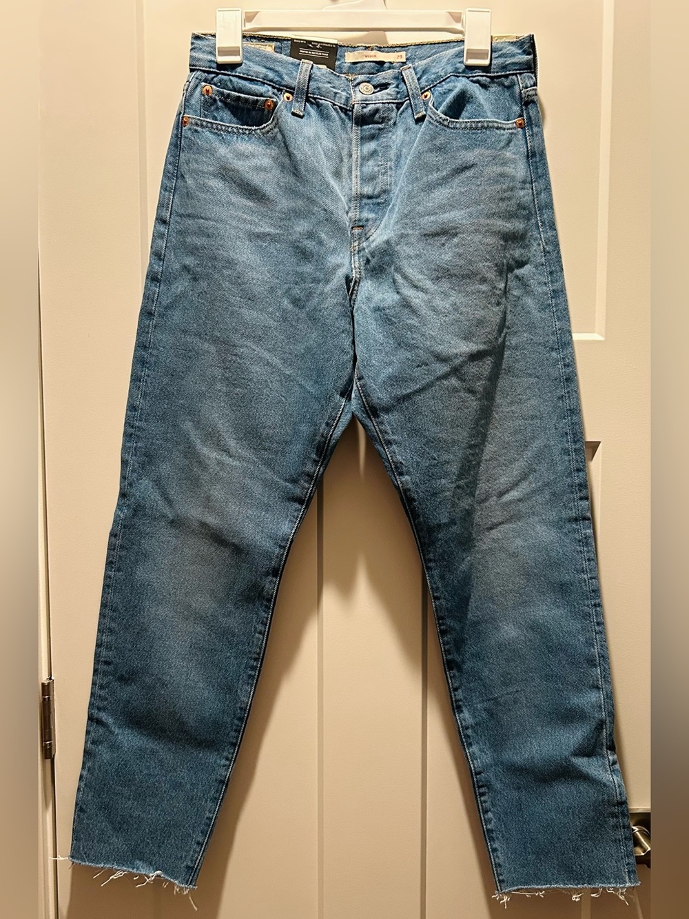 Levi’s Wedgie Straight Jeans Light Wash High Rise 29 NWT
